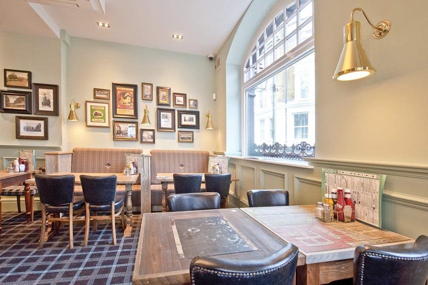 The Queen Hotel Wetherspoon Aldershot Exteriér fotografie